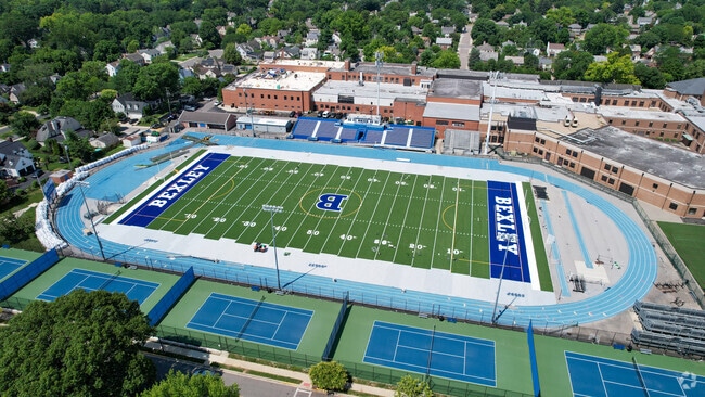 Bexley High School has a good athletics program and several sport facilities.