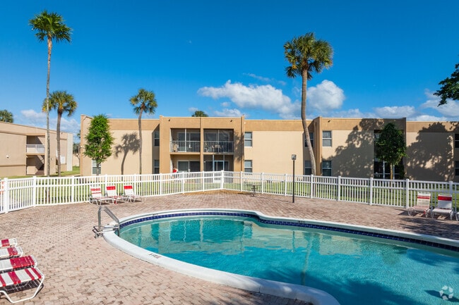 Lime Tree Village - West Pool