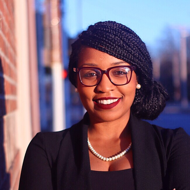 LaRhonda Glover Real Estate Agent in White Hall, AR