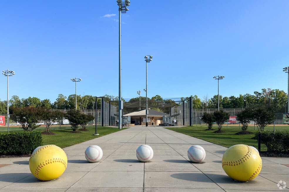 Neighborhood_Falmouth_final_102323