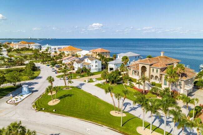 There is a variety of styles of homes in New Port Richey.