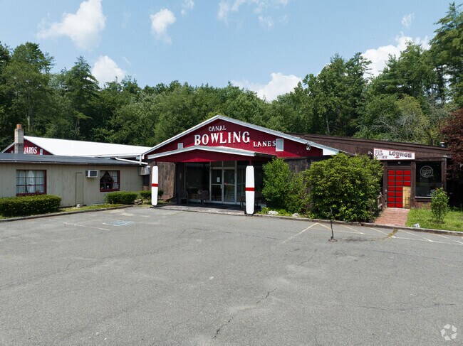 Canal Bowling has you covered when you're in need of a strike in Southampton.