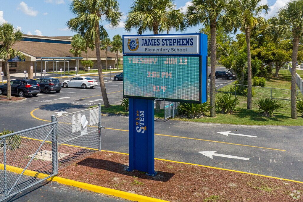 James Stephens International Academy in Fort Myers has small class sizes and STEM lessons.