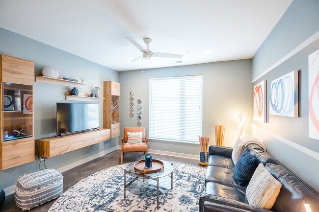 The Backyard at One North, North Kansas City, MO 64116 - photo 3