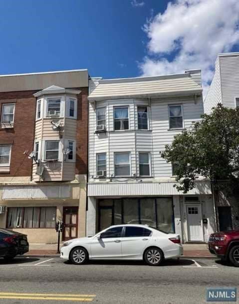 304 Harrison Ave Unit 1F, Harrison, NJ 07029