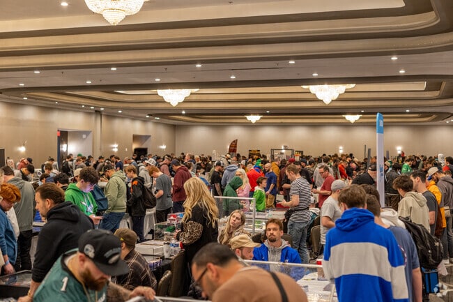 The Cherry Hill Card Expo is packed each year with tons of visitors to show of their cards and hopefully find their next grail.