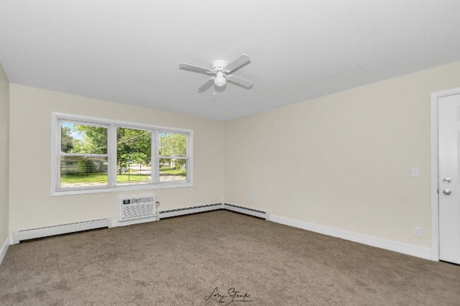 3709 James St unit 2, McHenry, IL 60050 - photo 6