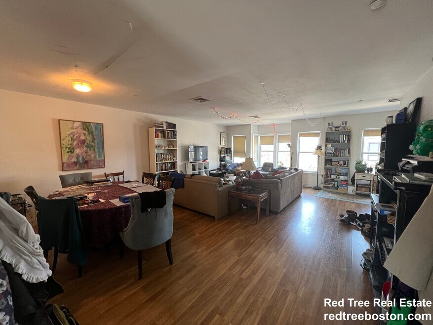 10 Glencoe St unit 3, Brighton, MA 02135 - photo 1