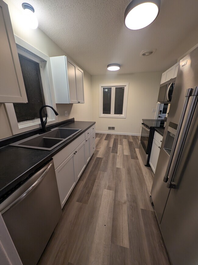 9936 11th Ave S, Bloomington, MN 55420 - photo 5