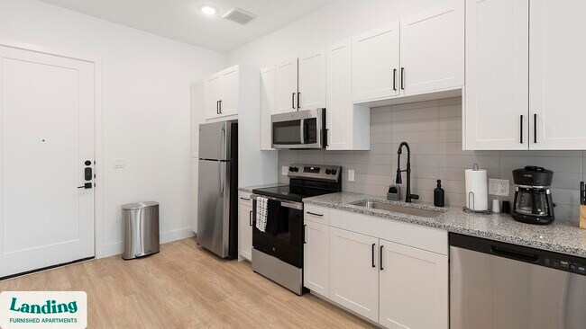 650 E Sycamore St unit 3211, Denton, TX 76201 - photo 6