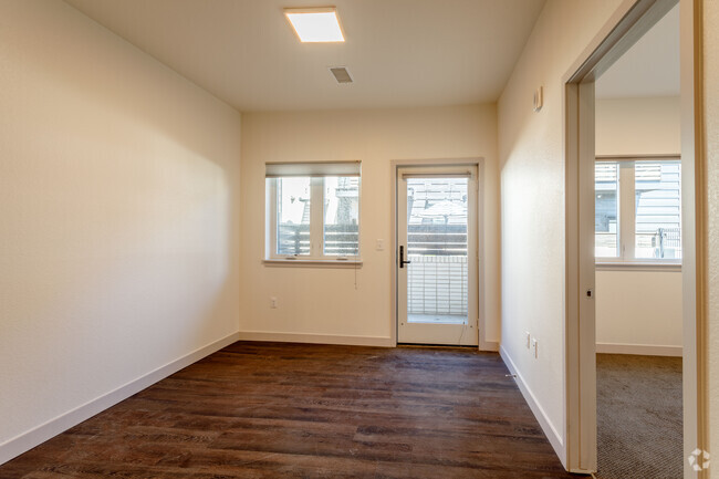 1BR, 1BA - B
