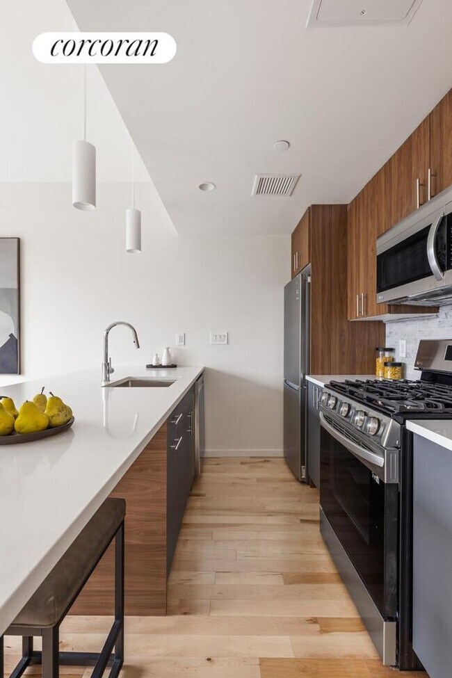 1064 Hancock St, Brooklyn, NY 11221 - photo 5