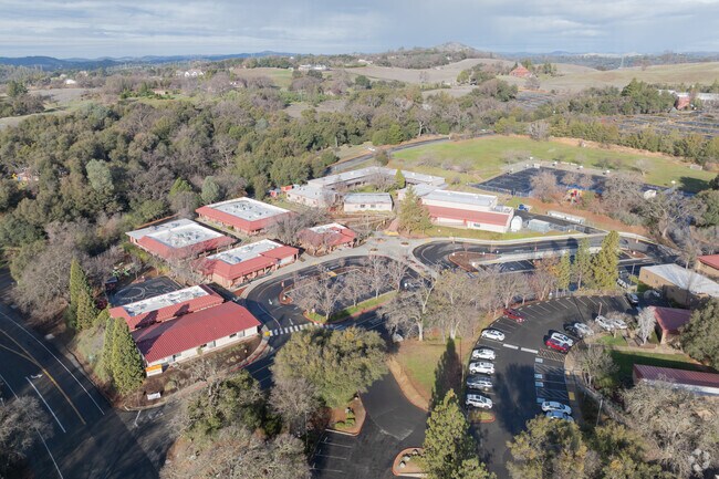 Indian Creek Elementary is a public school located in Placerville, California.