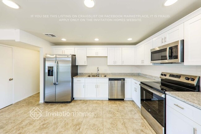 3730 E Eugie Ave, Phoenix, AZ 85032 - photo 6