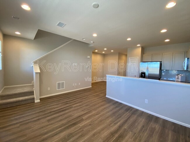4725 Memphis St, Denver, CO 80239 - photo 3