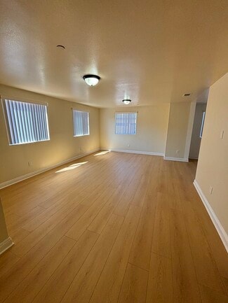 314 E 120th St, Los Angeles, CA 90061