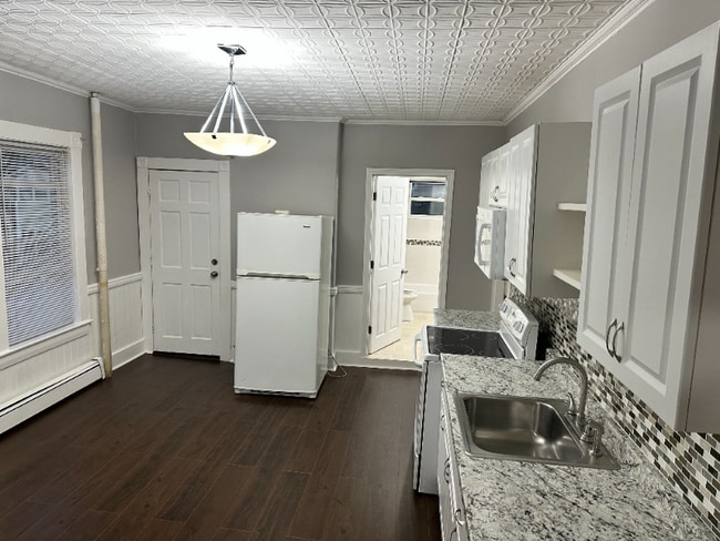 16 Ashland Ave unit 1, Methuen, MA 01844 - photo 4