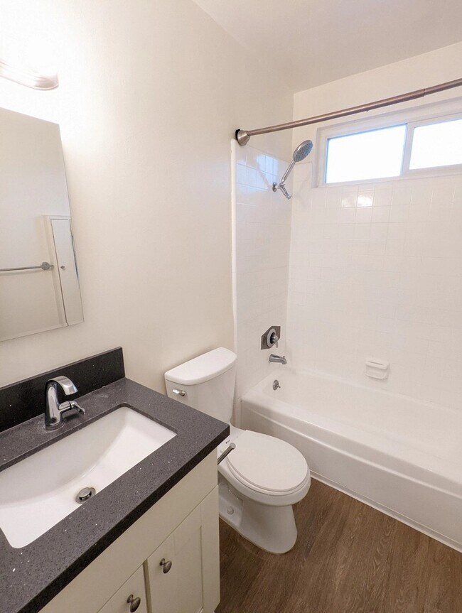 6142 Eleanor Ave unit 4, Los Angeles, CA 90038 - photo 7