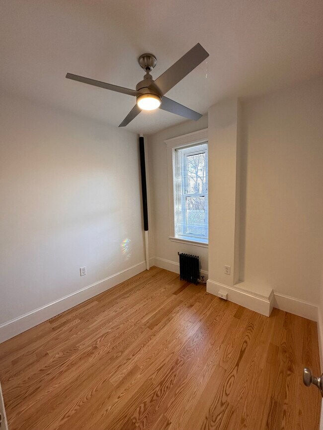 45 Hemenway St unit 204-1, Boston, MA 02115 - photo 5