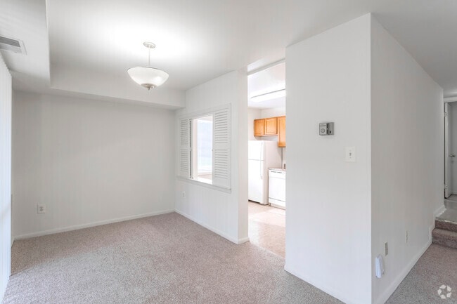 Heritage Square Apartments, New Carrollton, MD 20784 - photo 3