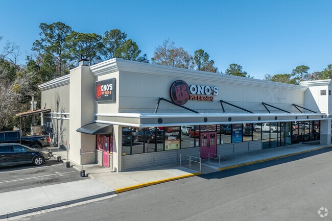 For good Barbeque, head to Bonos in Middleburg to eat.