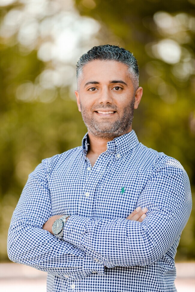 Peter Mikhail