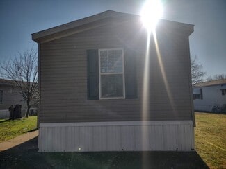 2304 Wellington Green Dr, Clarksville, IN 47129