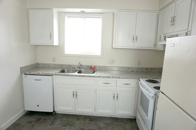 Orleans Square, Ralston, NE 68127 - photo 7