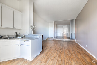 8437 Cedros Ave, Panorama City, CA 91402