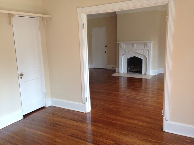 235 Hawthorne St, Memphis, TN 38112 - photo 7