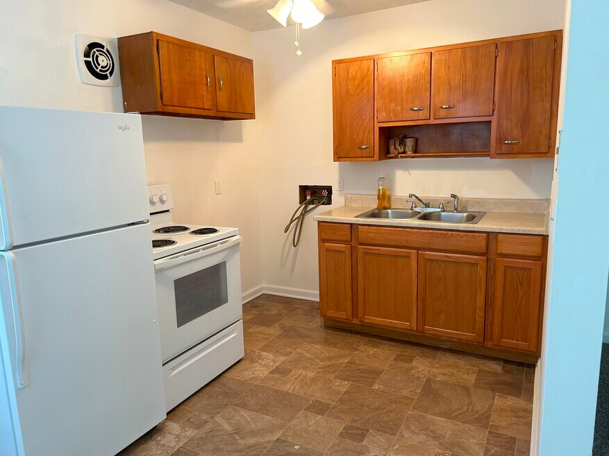 2503 Hermitage Way unit 1, Louisville, KY 40242 - photo 1