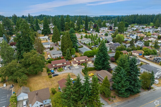 Discover the charm of Pinehurst, a community that feels like a welcoming embrace.