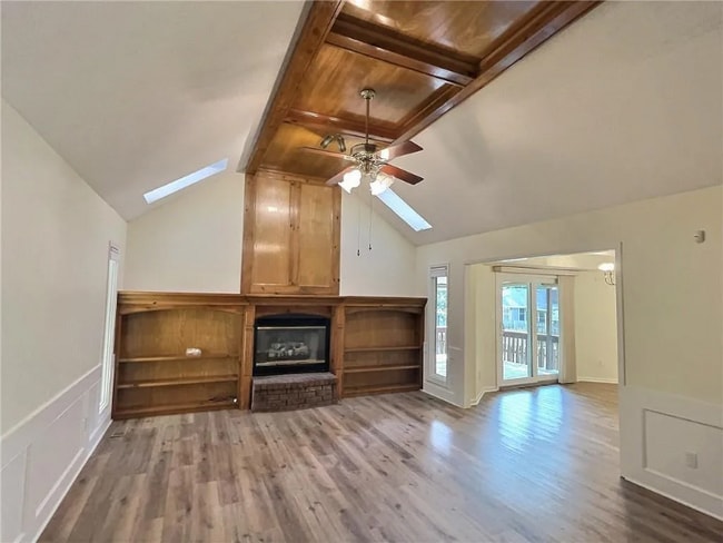 1121 NE Ridgeview Dr, Lees Summit, MO 64086 - photo 2