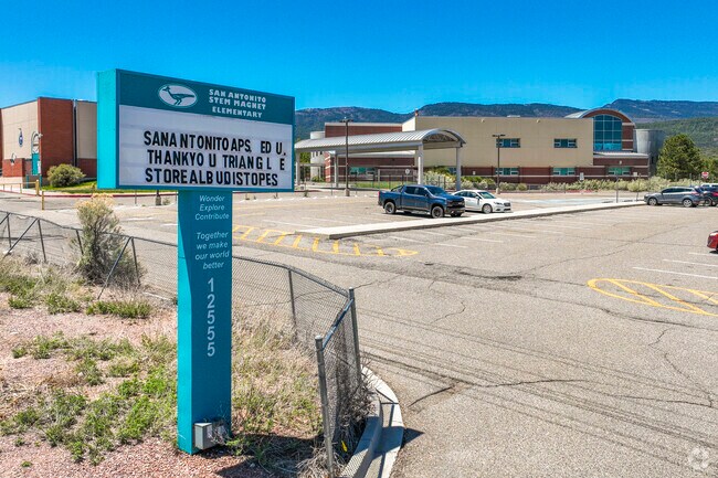 San Antonito Elementary School earns an A-minus grades from Niche.