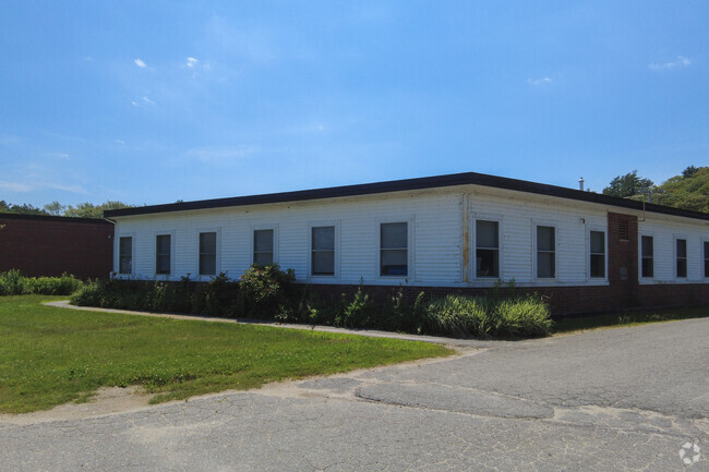 Phipppsburg Elementary has an overall grade of B- on Niche.