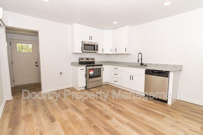 1808 E 13th St unit 104, Chattanooga, TN 37404 - photo 4