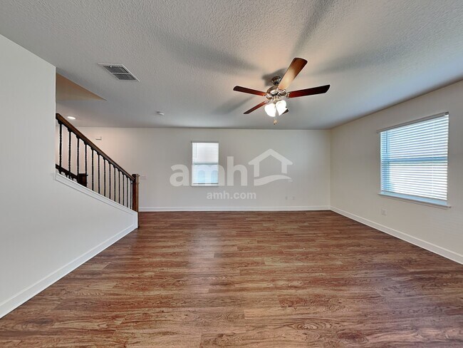 4615 Reisswood Loop, Palmetto, FL 34221 - photo 7