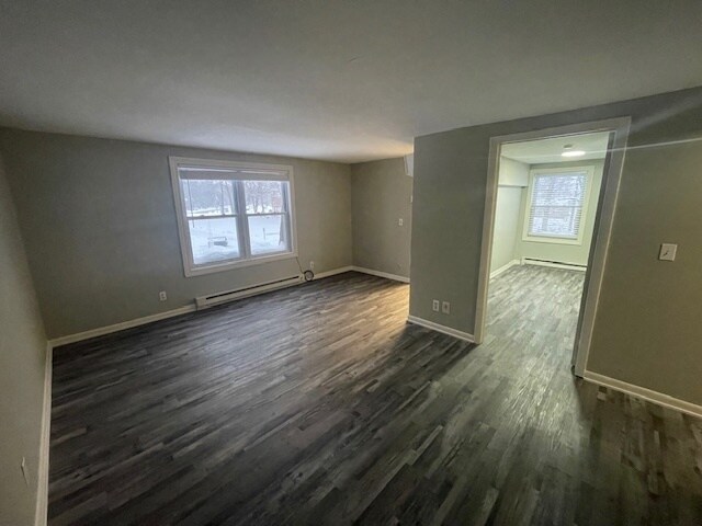 Berrien Crossroads Apartments, Berrien Springs, MI 49103 - photo 2