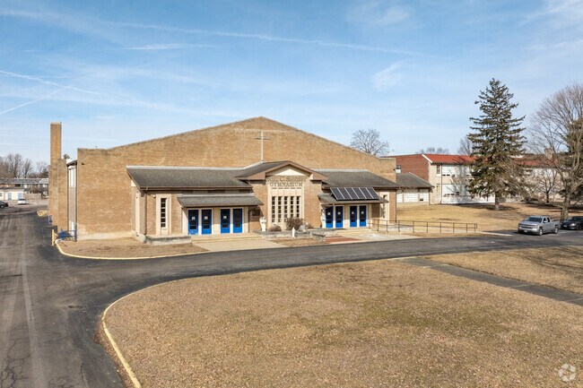 Schlarman Academy has many large donors to help the school grow, including the community.