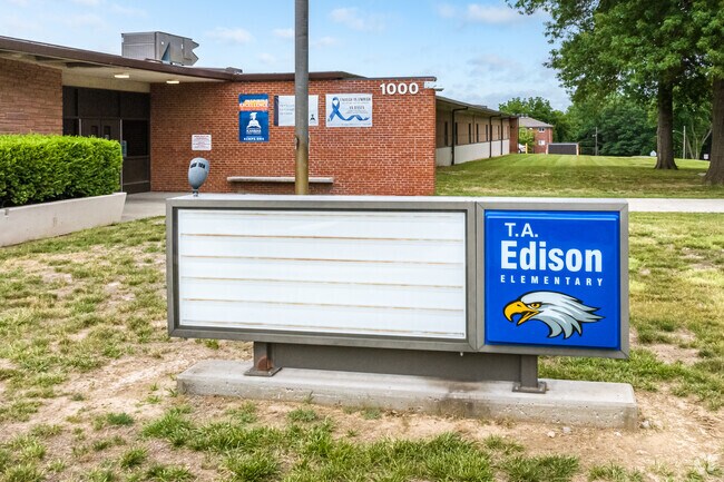 Thomas A Edison Elementary School is located in Kansas City, Kansas.