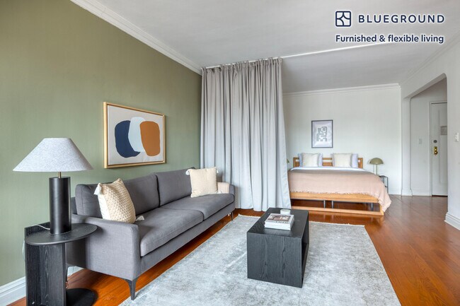 10 Downing St unit FL5-ID104, New York, NY 10014 - photo 3