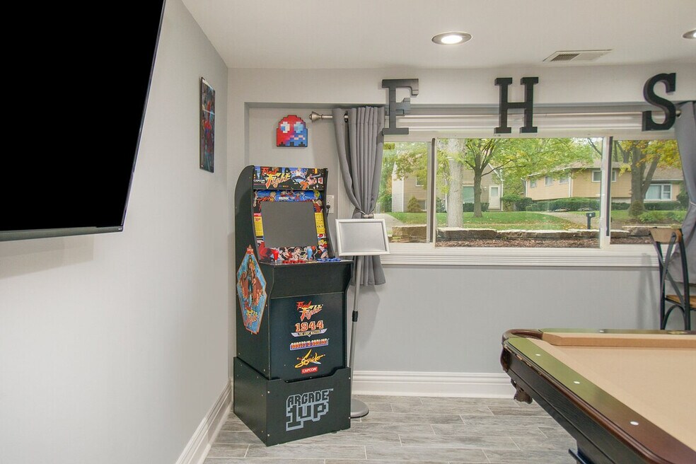 506 Wilson Ave unit ID1285071P, Glen Ellyn, IL 60137 - photo 1