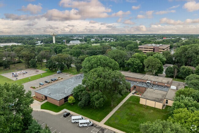 According to Niche, Avail Academy - Blaine Campus has a 13 to 1 student  to teacher ratio.