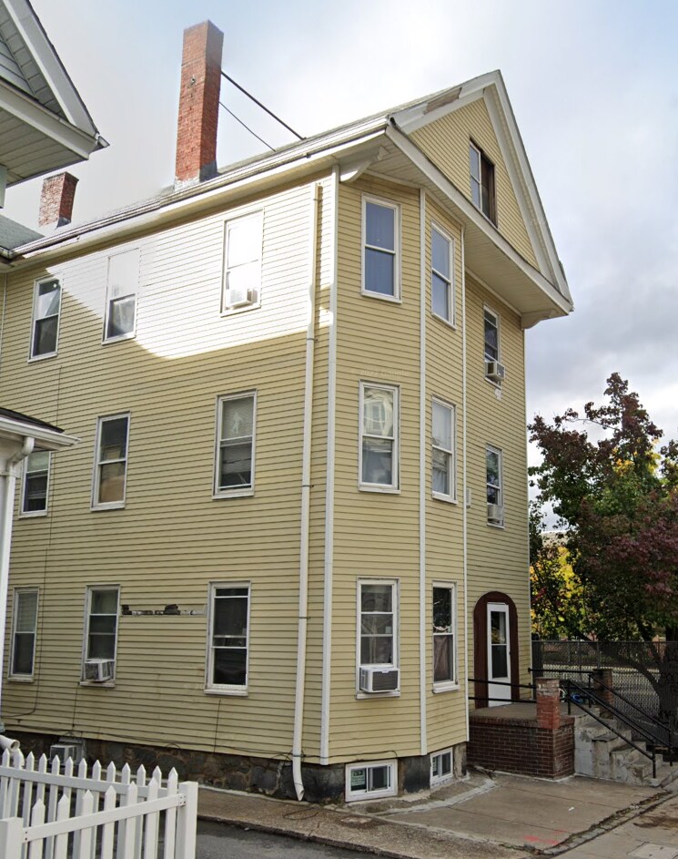 24 Everett St unit 2, Boston, MA 02128 - photo 1