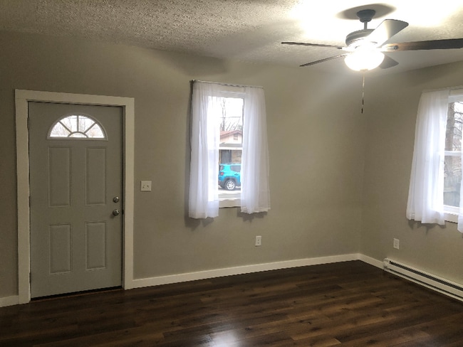 25 Walnut St, Frankfort, OH 45628 - photo 5