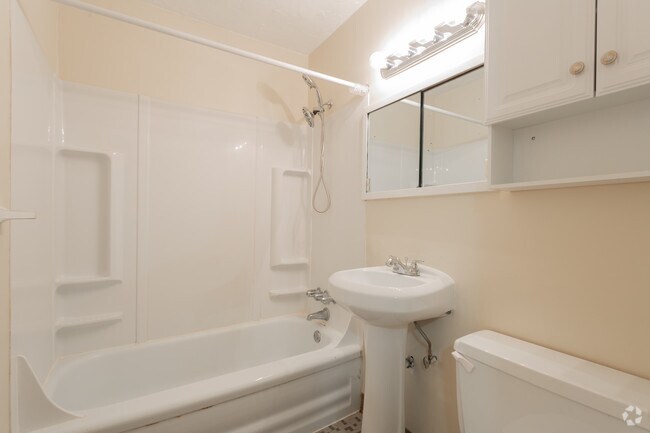 The Drake, Cleveland, OH 44120 - photo 2