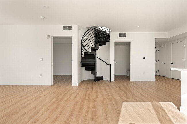 Mysa, Los Angeles, CA 90026 - photo 5