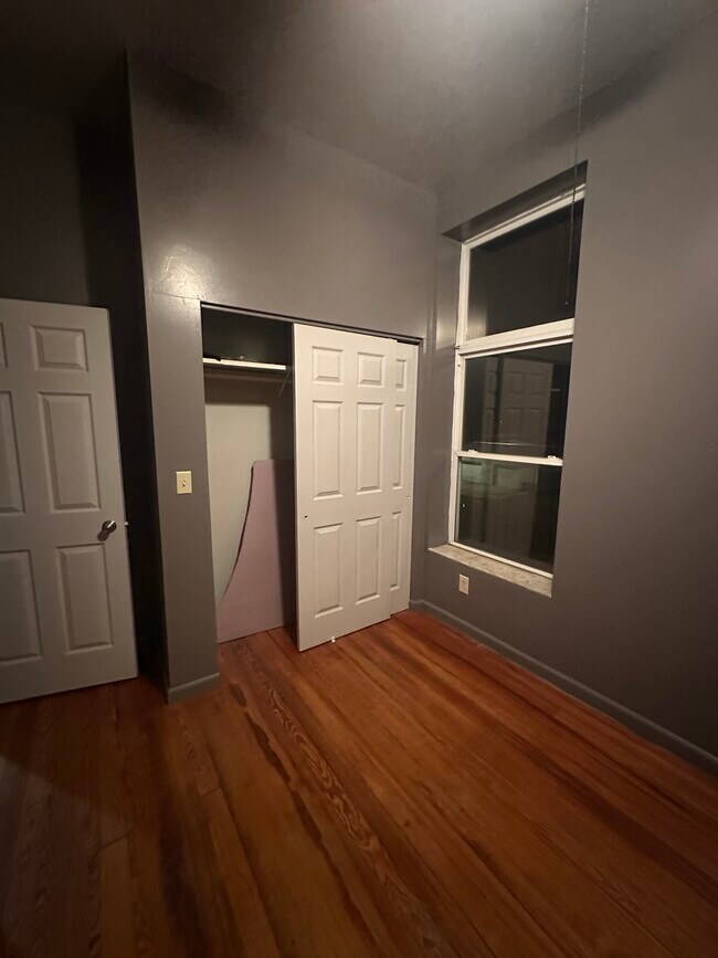 998 Il-96 unit 1-4, Lomax, IL 61454 - photo 5