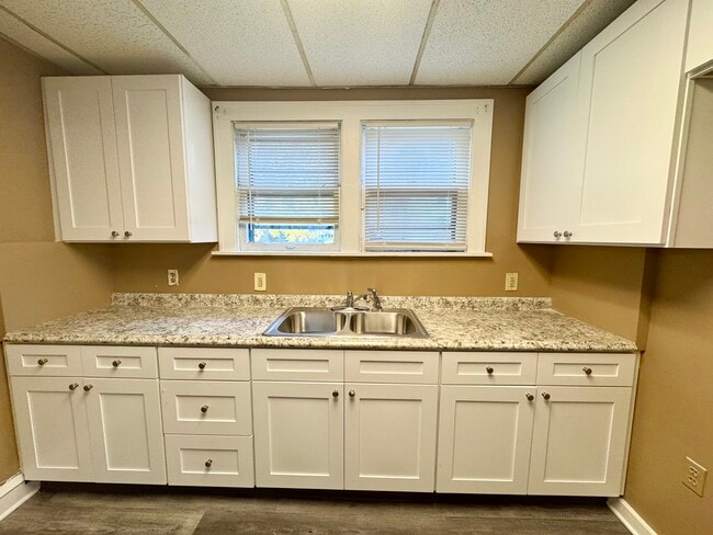 1604 Yale Ave NW, Canton, OH 44703 - photo 6