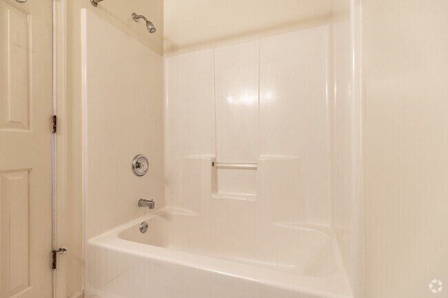 The Perch on Commonwealth, Charlottesville, VA 22901 - photo 7